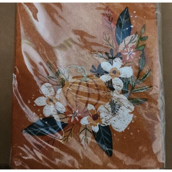 Pumpkin Floral 32 count paper Napkins - Picture 3 of 3